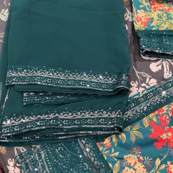 🌹PAKISTANI SHALWAR KAMEEZ GHARARA SHARARA THREE PIECE MEHENDI SUIT🌹 - Picture 8 of 12